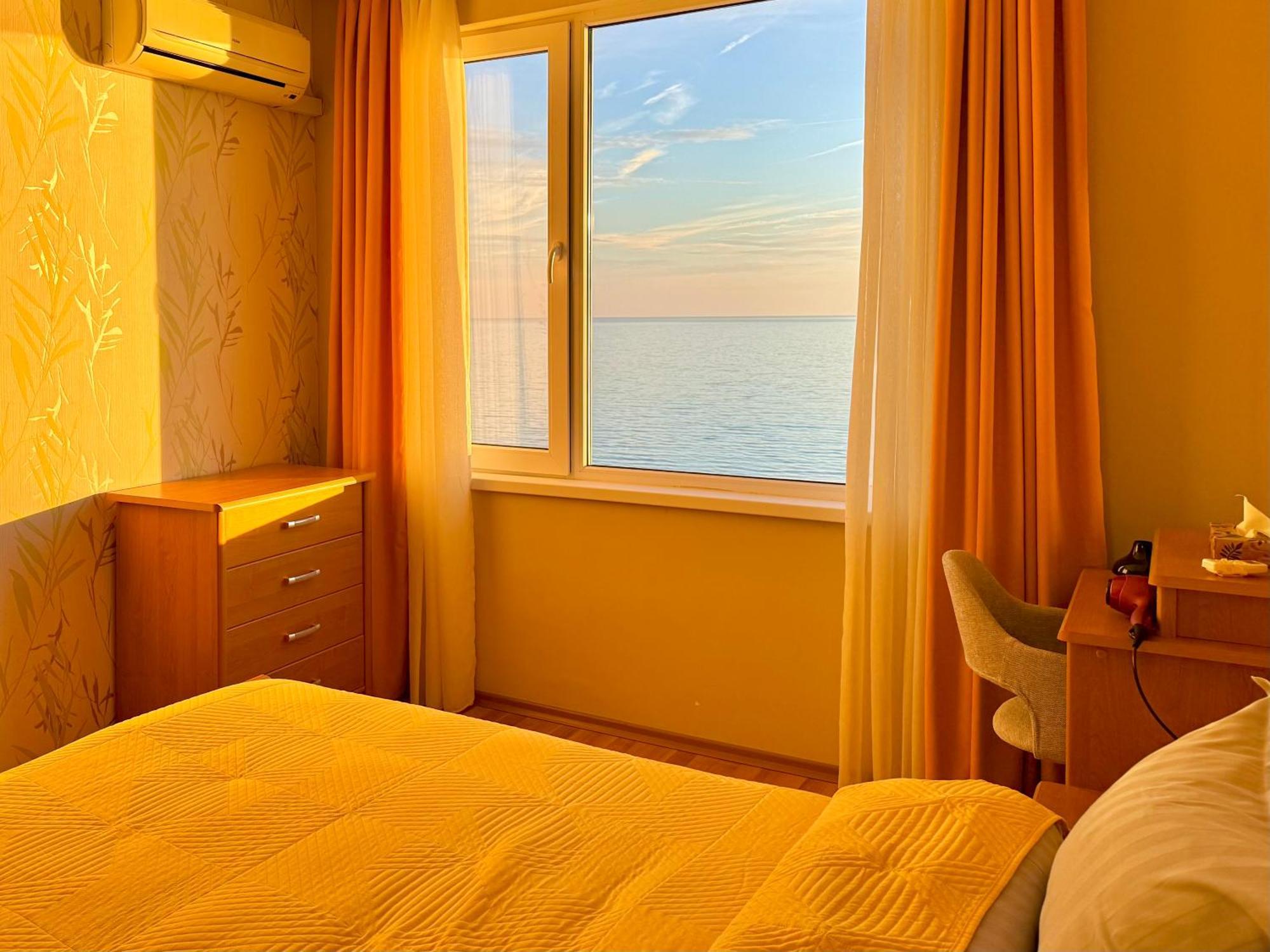 Beachfront Havana Sveti Vlas Eksteriør bilde